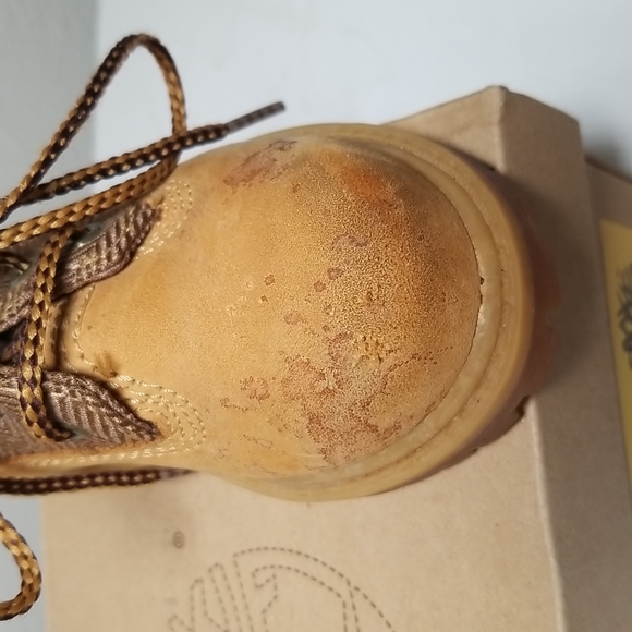 Timberland Toddler Boots Size 6 Wheat color - Picture 4 of 11